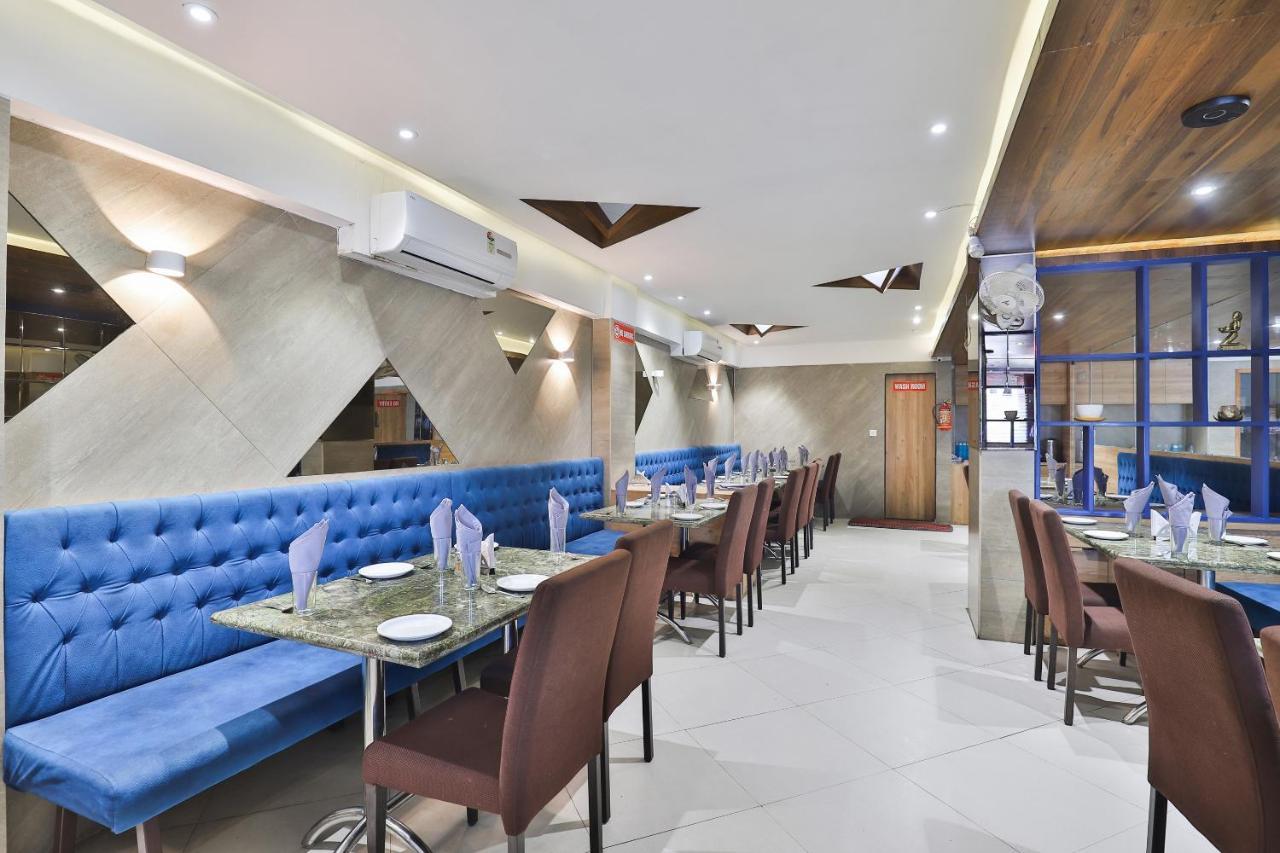 Oyo 16675 Hotel Shri Krishna Inn Surat Buitenkant foto